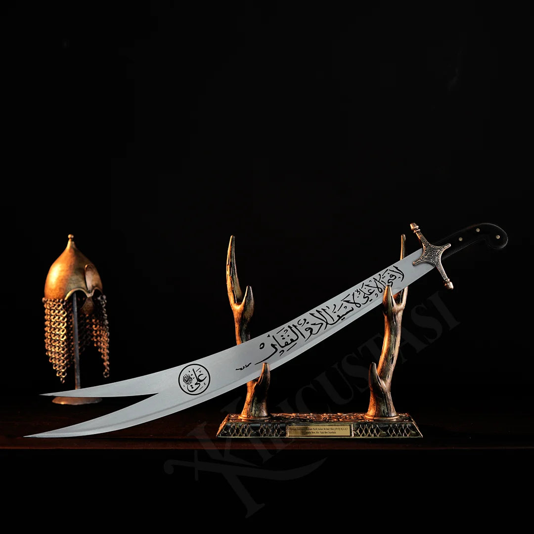 Hz.Ali Zülfikar Siyah