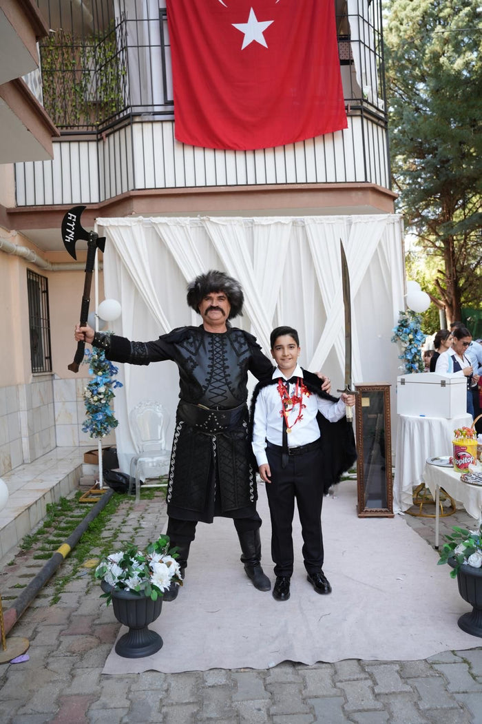 Kılıç Ustası referans fotoğrafı