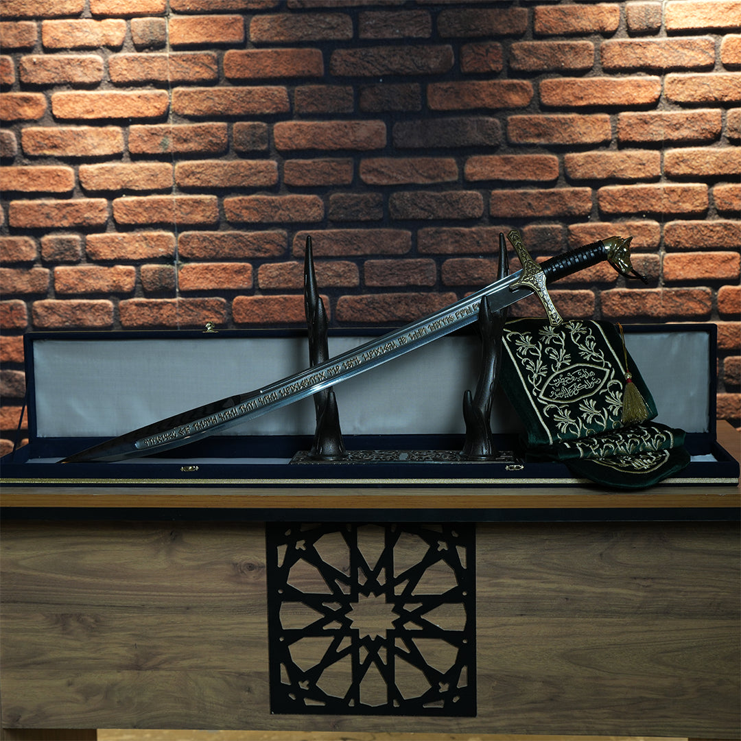 Kurtbaşlı Altın Göktürk Kılıcı