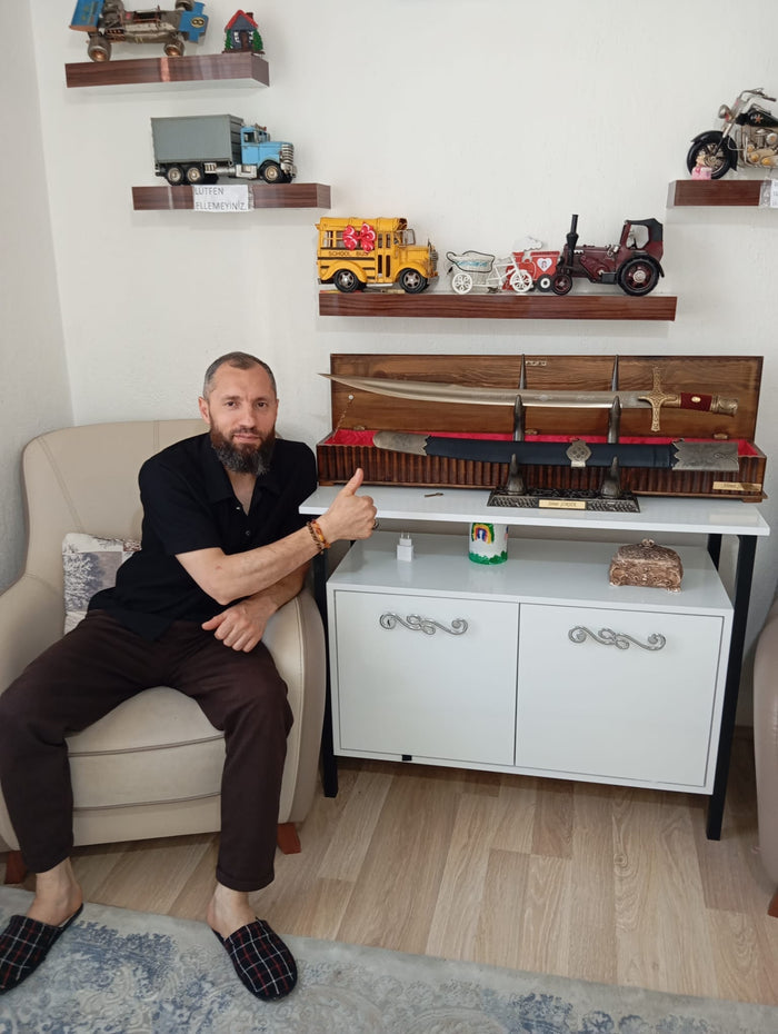 Kılıç Ustası referans fotoğrafı