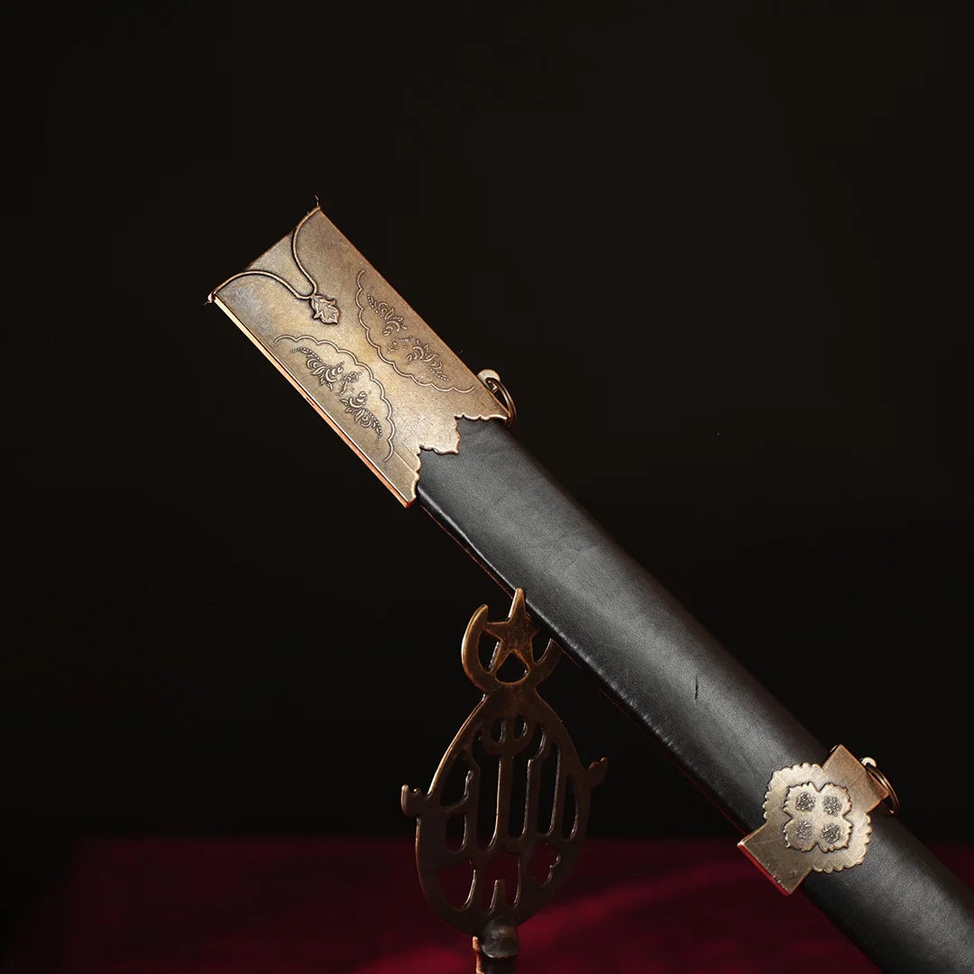 Siyah İşlemeli Kın