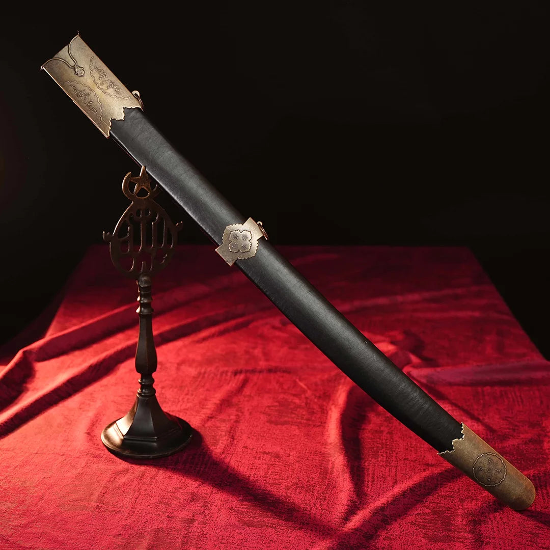 Siyah İşlemeli Kın